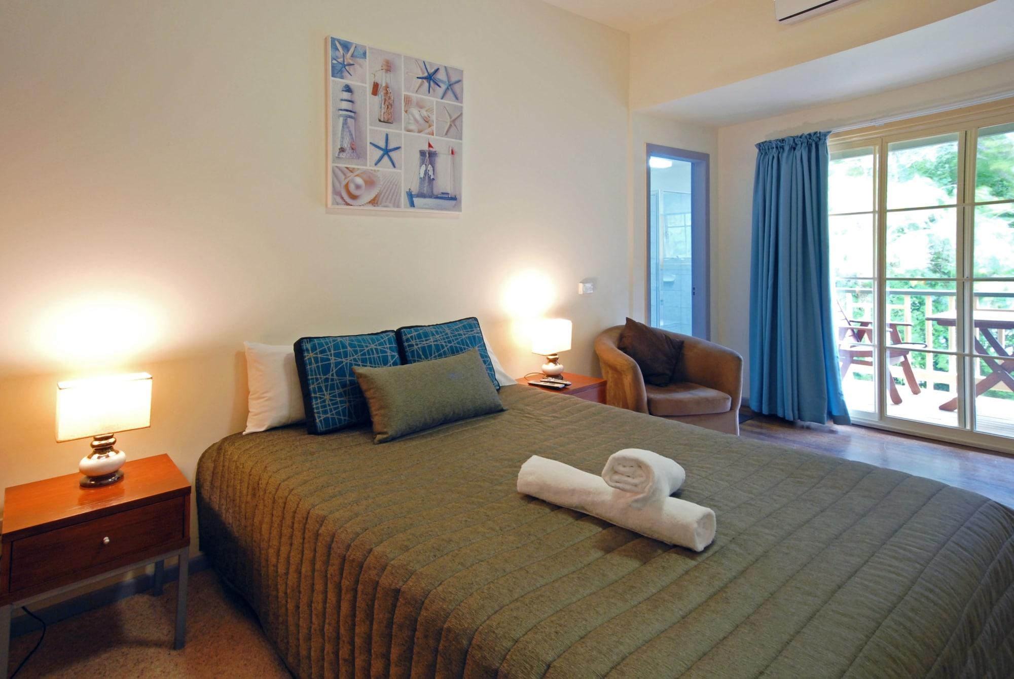 נאמבוקה הדס Riverview Boutique Motel מראה חיצוני תמונה