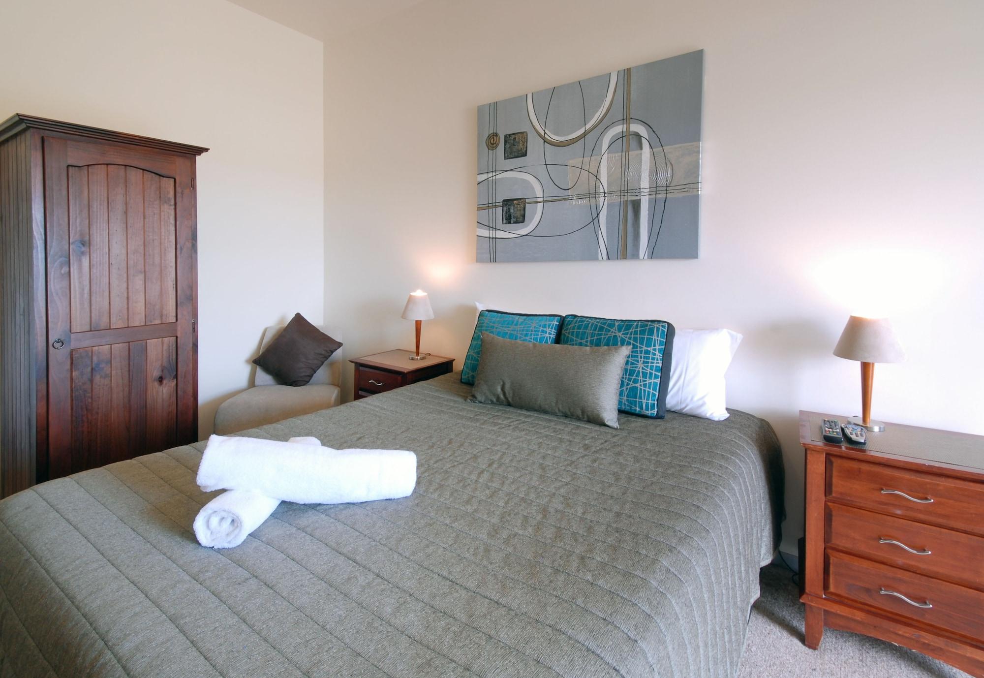 נאמבוקה הדס Riverview Boutique Motel מראה חיצוני תמונה