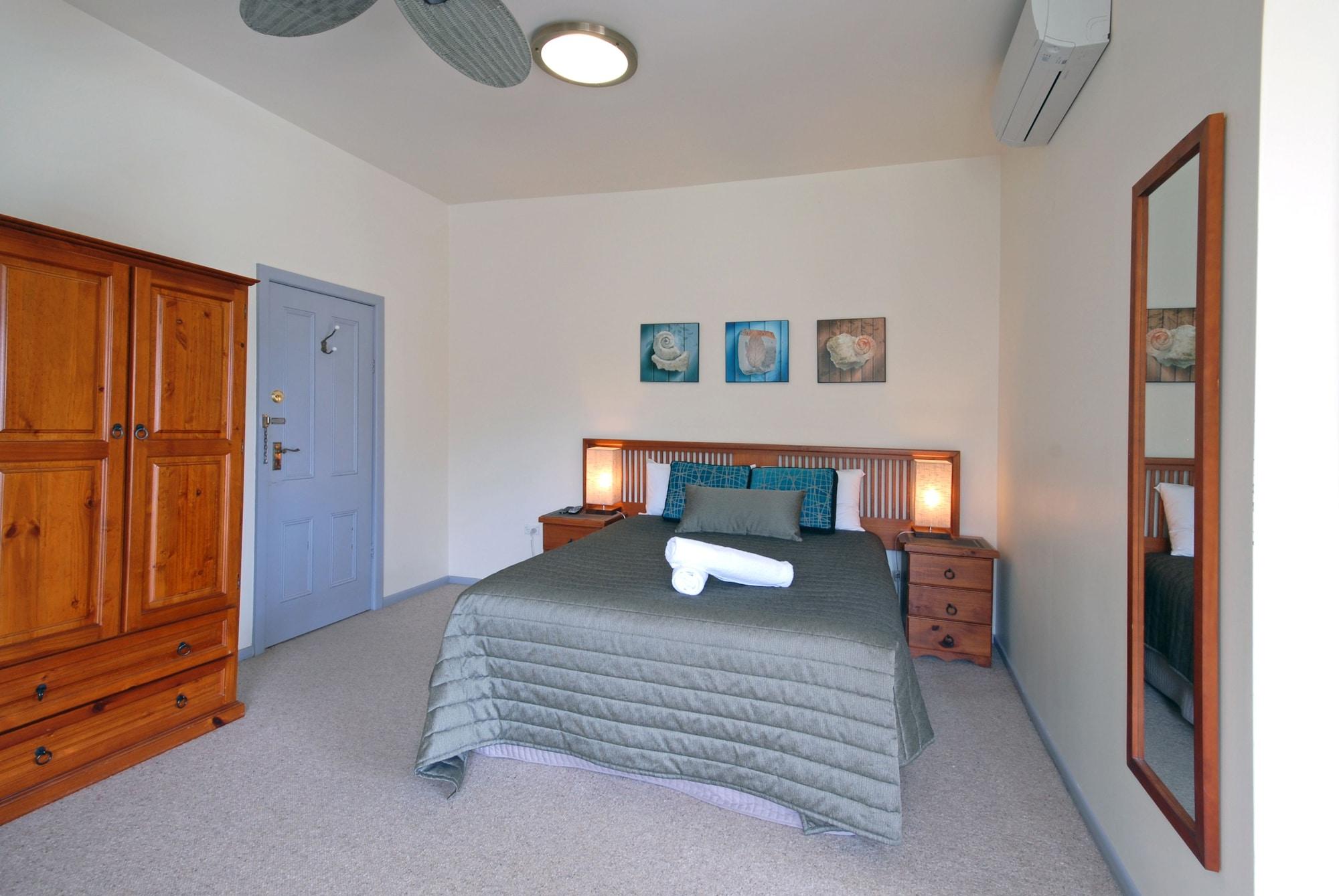 נאמבוקה הדס Riverview Boutique Motel מראה חיצוני תמונה