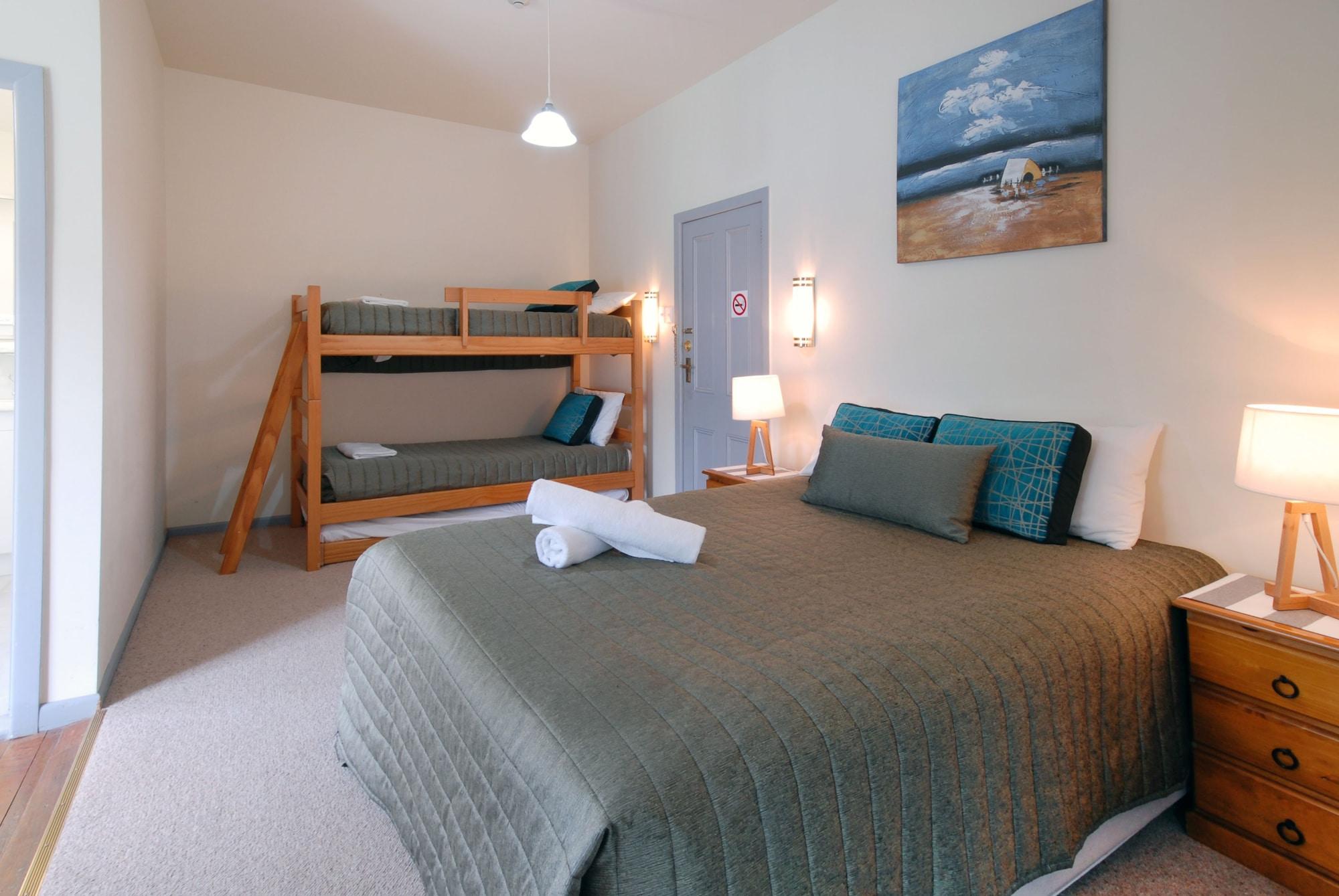 נאמבוקה הדס Riverview Boutique Motel מראה חיצוני תמונה