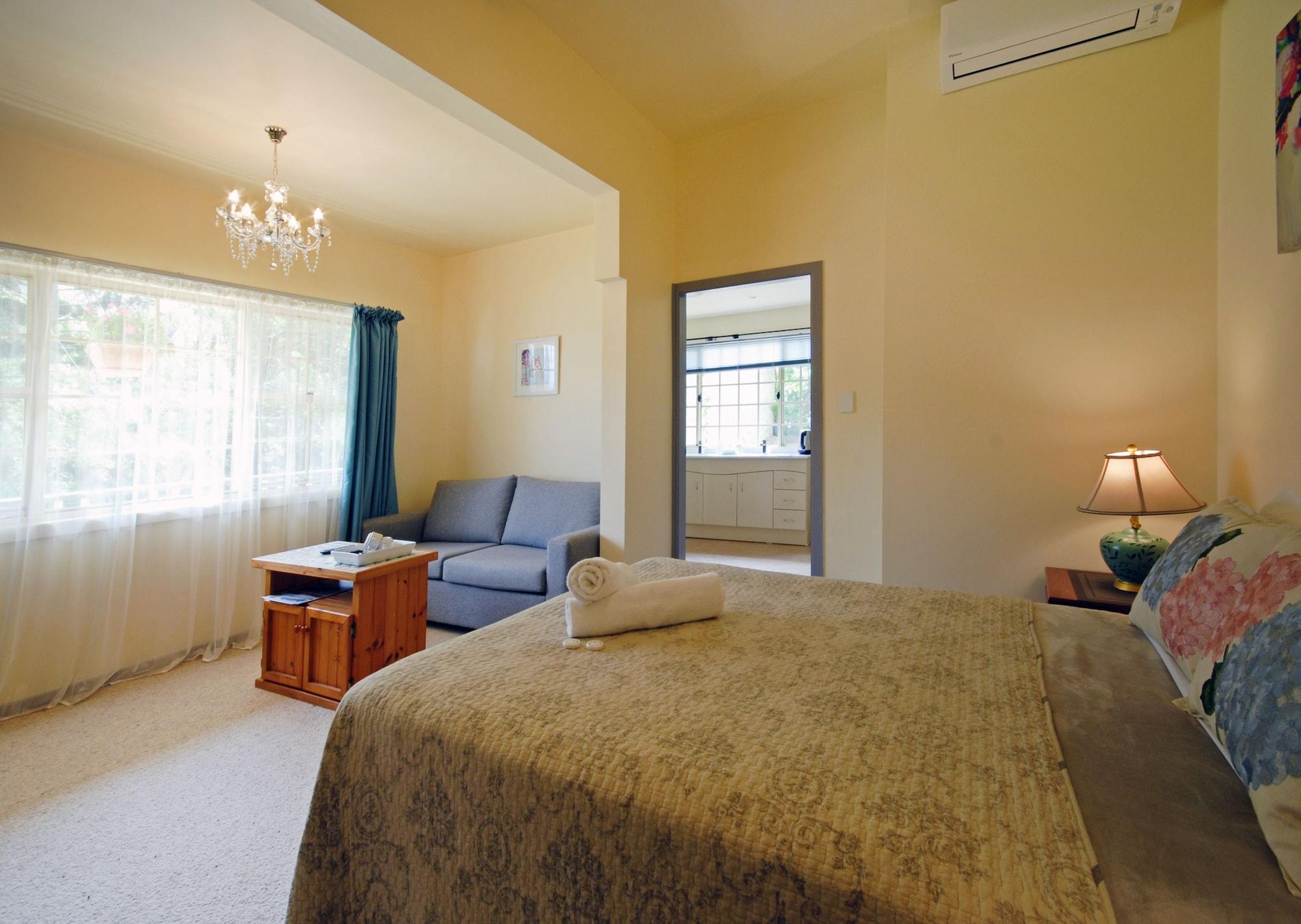 נאמבוקה הדס Riverview Boutique Motel מראה חיצוני תמונה