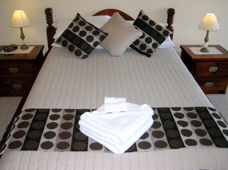 נאמבוקה הדס Riverview Boutique Motel מראה חיצוני תמונה